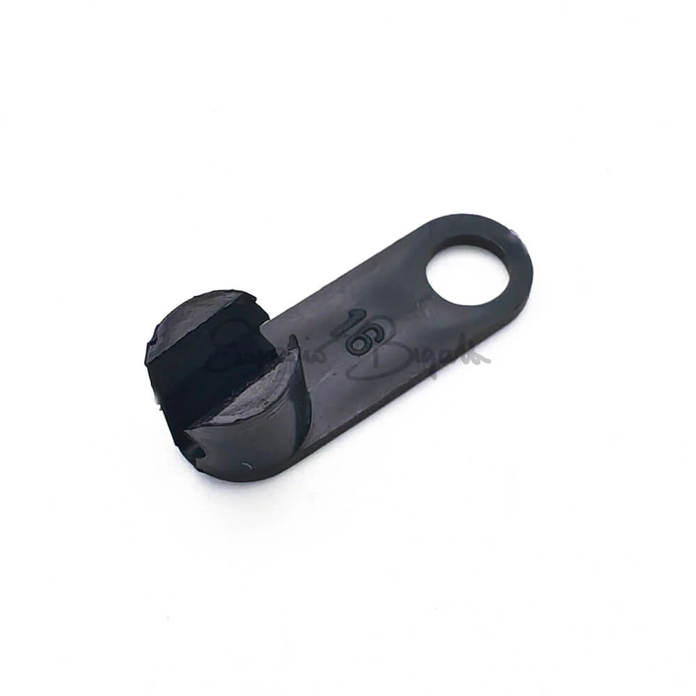 Staffa fissaggio cavo comando avviamento motore | Fiat 500 R |